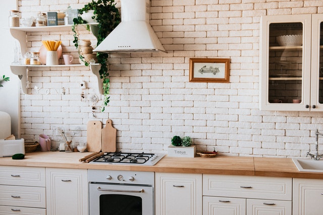 Setting Up Your Kitchen on a Budget